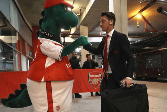 Another assist from Mesut Ozil as he offers to reimburse Arsenal the full salary of the club